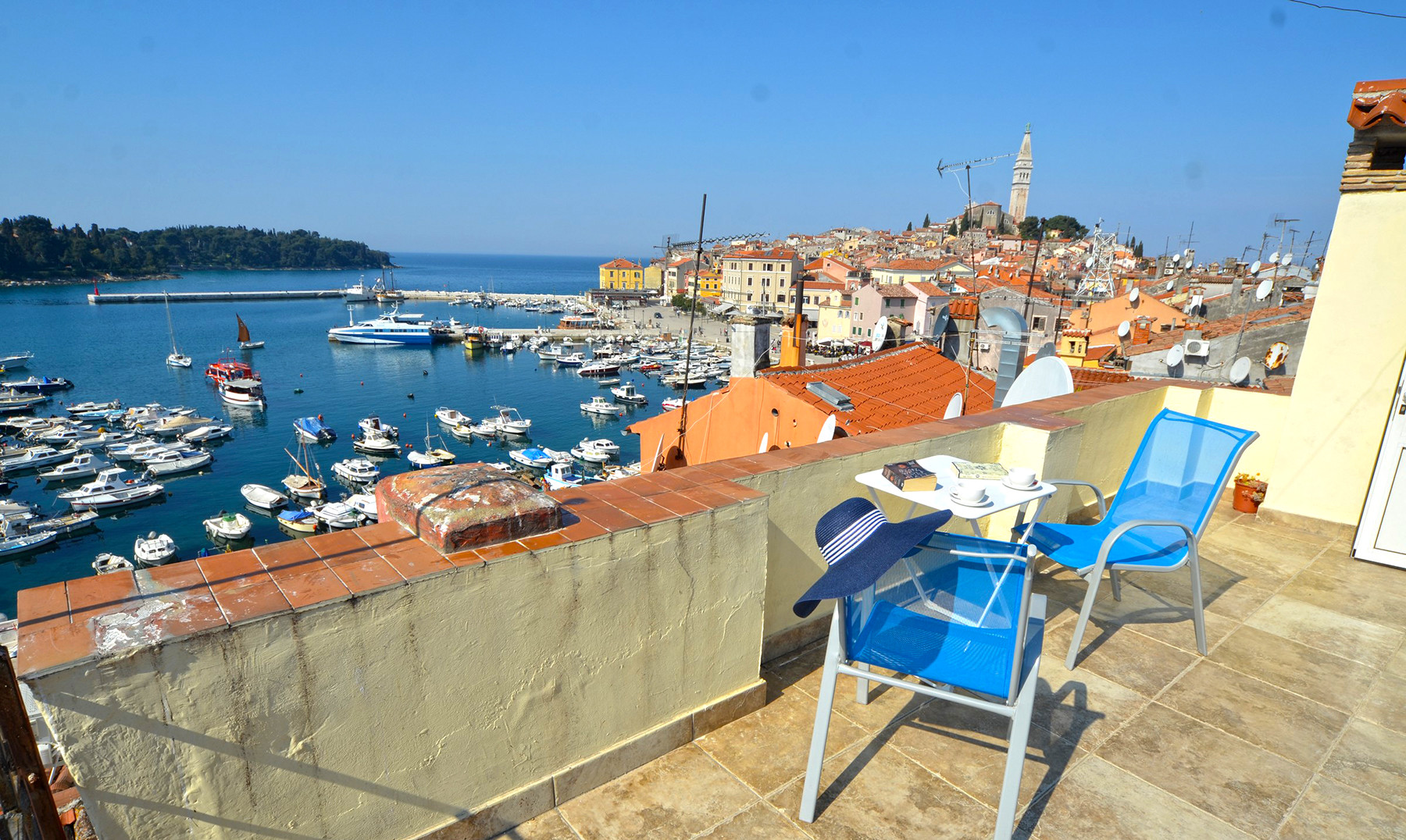 Apartment in Old Town of Rovinj - Trg Kralja Epulona 1, Rovinj - Croatia, Casa Epulona - luxury apartment in center of Rovinj, with sea view Rovinj